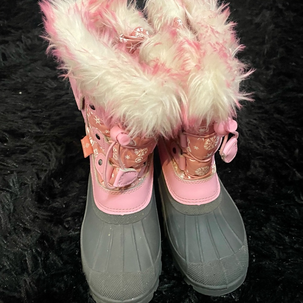 In good condition winter boots